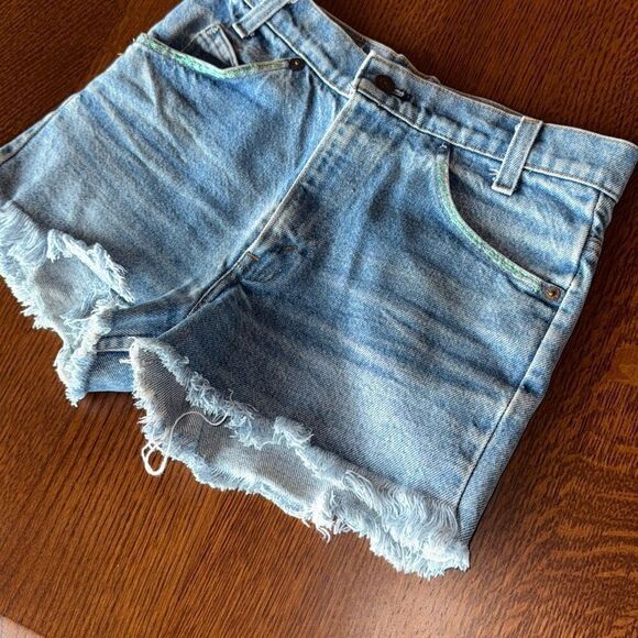 Vintage 70’s 80’s Orange Tab Light Wash Levis Student Fit Cut Off Shorts Size 28 - Picture 7 of 16